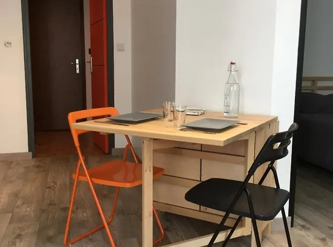 Cosy Flat * شيربوغ أون كوتننتين