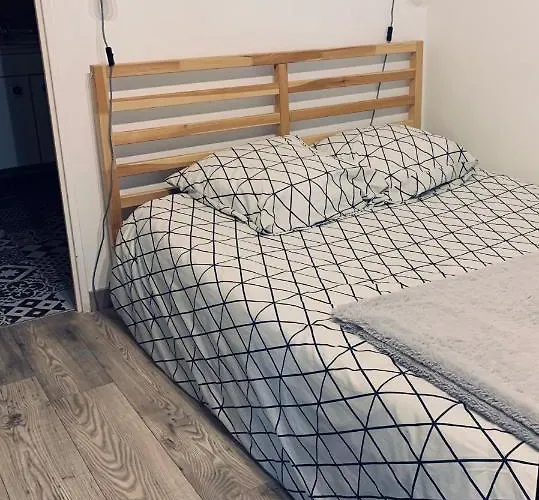 Cosy Flat شيربوغ أون كوتننتين